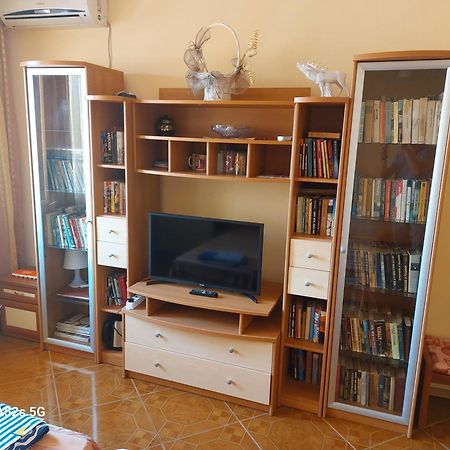 Homestay Kostadinov เปาโมเรีย ภายนอก รูปภาพ