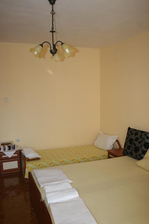 Homestay Kostadinov เปาโมเรีย ภายนอก รูปภาพ